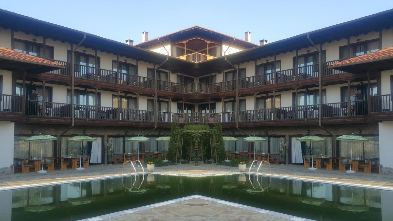 Hunting Residence Asteya Gramatikovo ภายนอก รูปภาพ